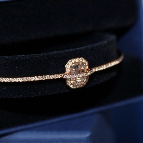 Swarovski Rose Gold Bracelet with Clear Crystals - Picture 6 of 9